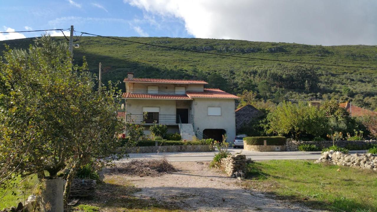 A Casa Da Serra - Alojamento Local Casal Velho Exteriör bild